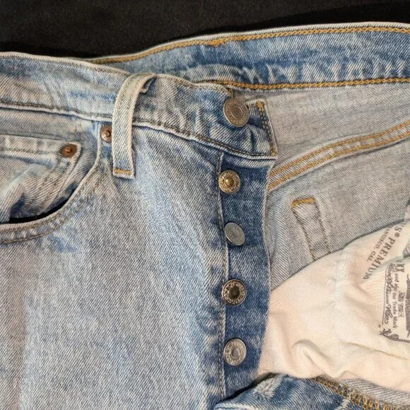 LEVI's 501S (SKINNY); Button Fly; W27 x L32; Exc. Pre-Owned Condition! - Picture 7 of 13
